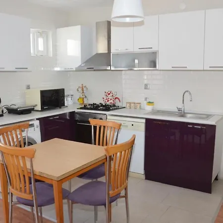 Cem Apartment